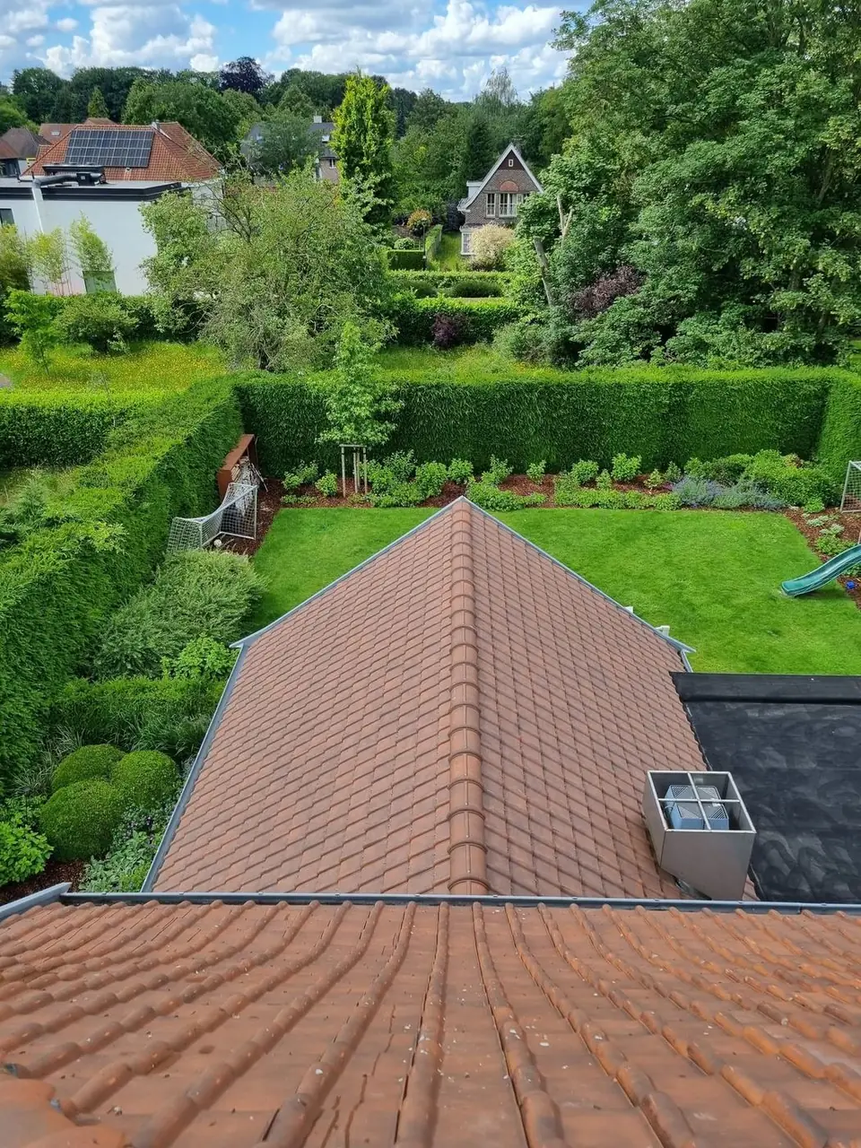 Gereinigd pannendak, gezien vanuit de lucht