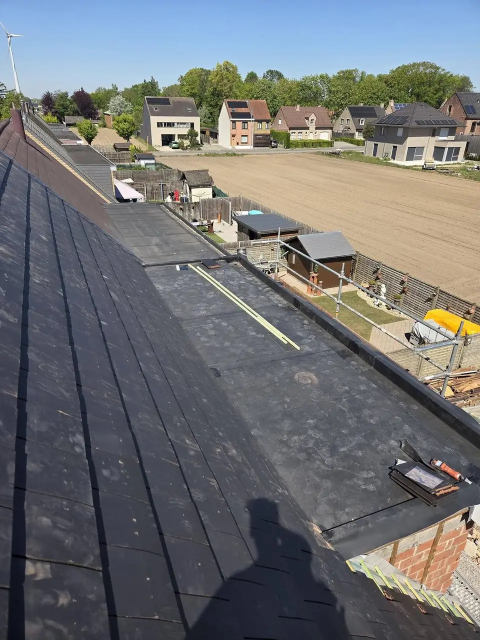 Het nieuwe dakvlak tot aan de dakrand