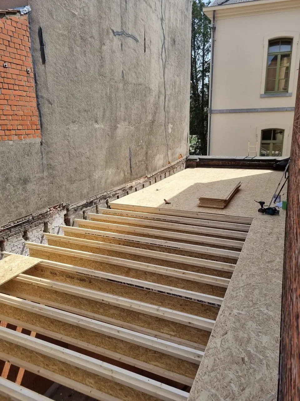 Balklaag en OSB-platen als nieuwe dakvloer
