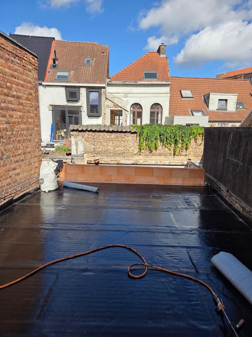 Onderlaag volledig geplaatst