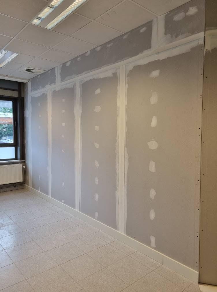 Wand bekleed met gipsplaten