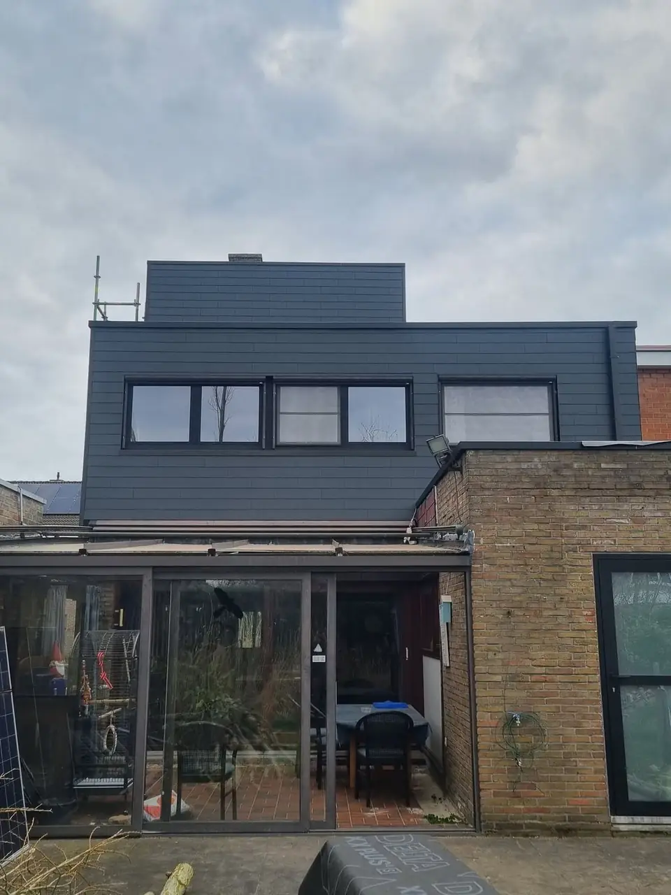 Gevel bekleed met Alterna-leien